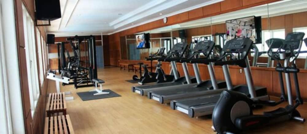 Bumi Senyiur Hotel Samarinda Buitenkant foto
