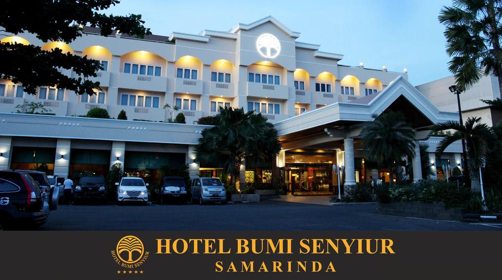 Bumi Senyiur Hotel Samarinda Buitenkant foto