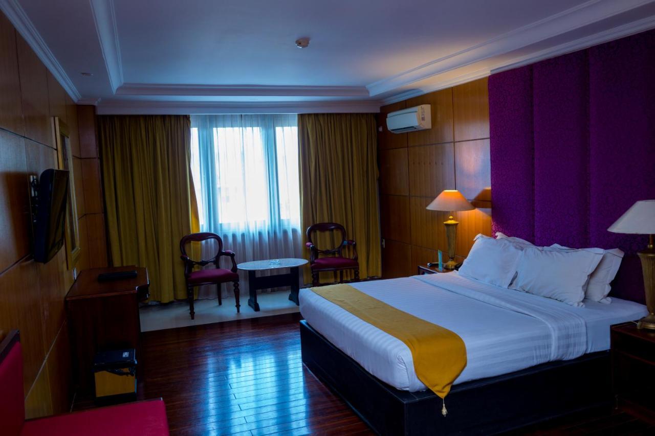 Bumi Senyiur Hotel Samarinda Kamer foto